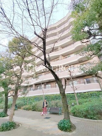 朝日マンション駒場の物件外観写真